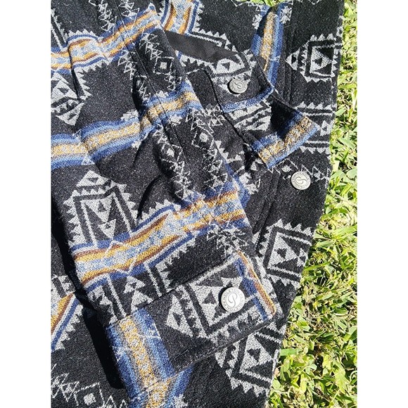 Pendleton Vintage Fit Blue Black Aztec Wool Jacket Size Medium Button Womans - Picture 4 of 13